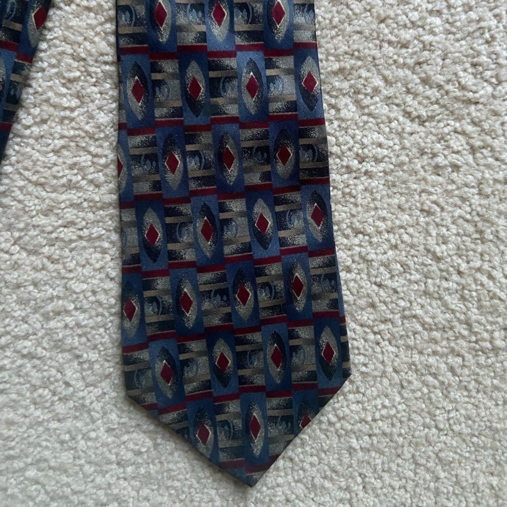 TIE - Picture 2 of 4